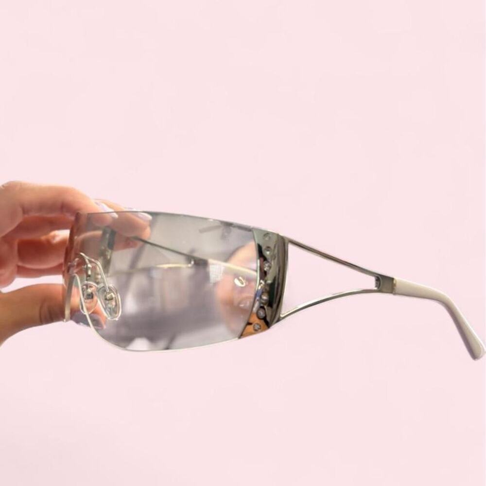White oversized Y2k rimless shield sunglasses 2000s glam mcbling cybercore cyber - Picture 3 of 7
